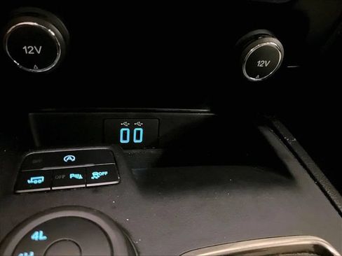 Used 2019 Ford Ranger XLT w/ Equipment Group 301A Mid AWD/4WD image 32