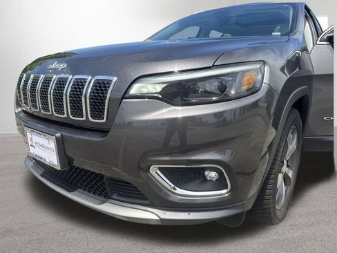 Used 2019 Jeep Cherokee Limited w/ Luxury Group FWD image 34