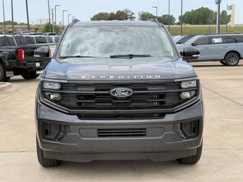 New 2026 Ford Expedition Active RWD image 8