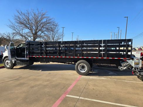 New 2026 Ford F650 2WD Regular Cab Super Duty image 2