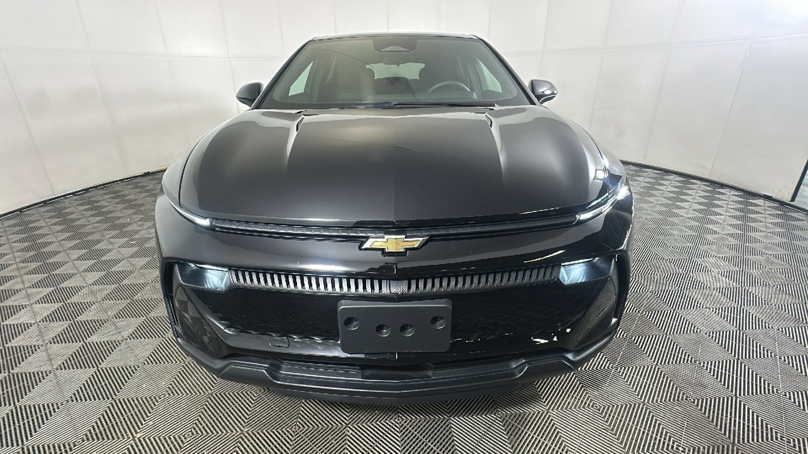 Used 2026 Chevrolet Equinox EV LT FWD image 8