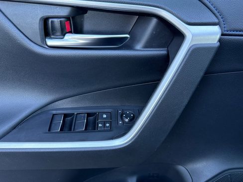 Used 2021 Toyota RAV4 XSE image 12