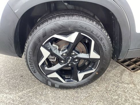 Certified 2024 Kia Seltos EX AWD/4WD image 8