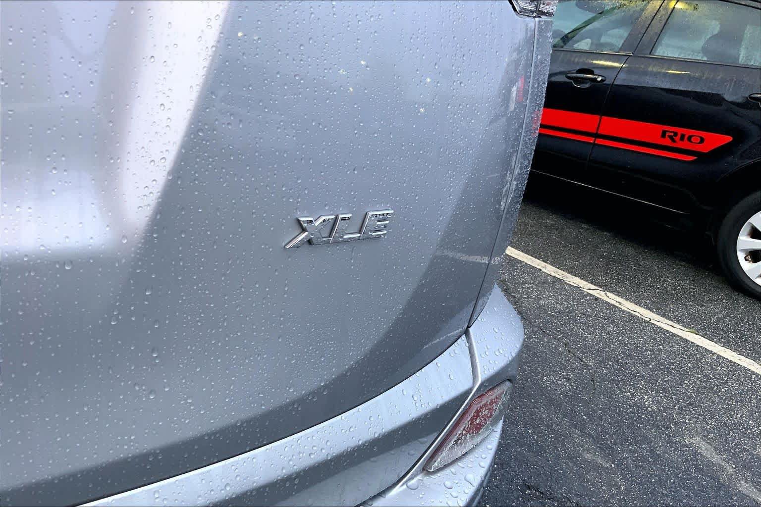 Used 2017 Toyota RAV4 XLE w/ Plus Special Value Package FWD image 9