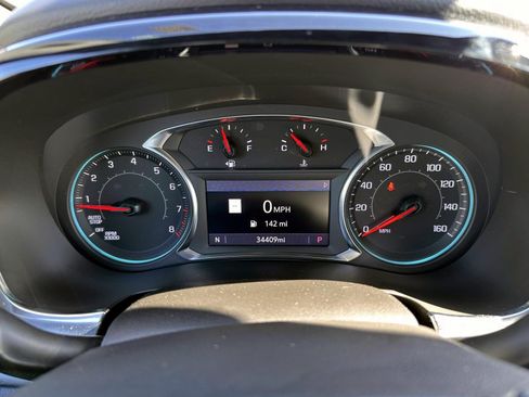 Used 2023 Chevrolet Traverse RS AWD/4WD image 18