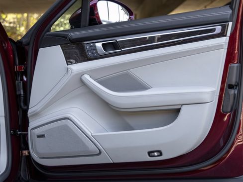 Certified 2023 Porsche Panamera Platinum Edition RWD image 51