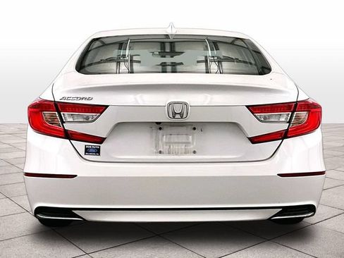 Used 2019 Honda Accord EX image 4