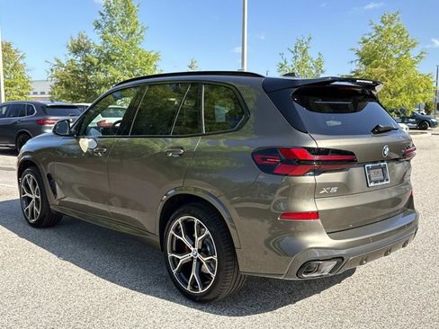 New 2026 BMW X5 xDrive40i w/ M Sport Package AWD/4WD image 5