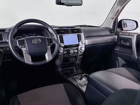 Used 2020 Toyota 4Runner SR5 image 31