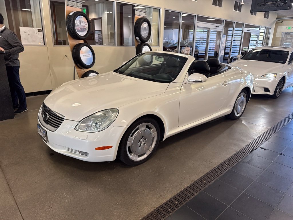 Used 2004 Lexus SC 430 Convertible RWD image 1