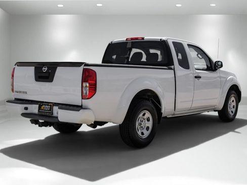 Used 2018 Nissan Frontier S RWD image 6