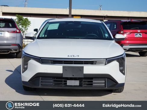 Used 2025 Kia K4 FWD image 2