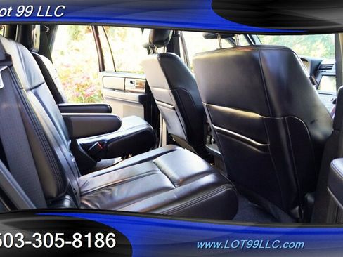 Used 2017 Lincoln Navigator Select AWD/4WD image 19