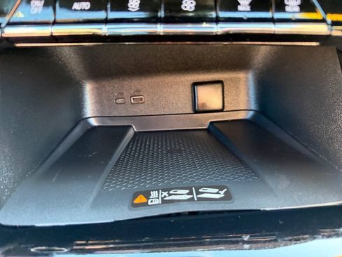 Used 2026 Chevrolet Traverse RS w/ LPO, Floor Liner Package AWD/4WD image 27