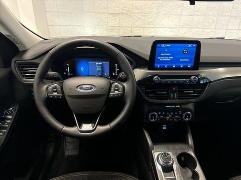 Used 2023 Ford Escape Active image 5