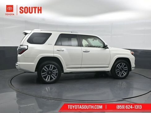 Used 2023 Toyota 4Runner Limited AWD/4WD image 3