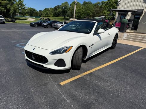 Used 2018 Maserati GranTurismo Sport RWD image 7