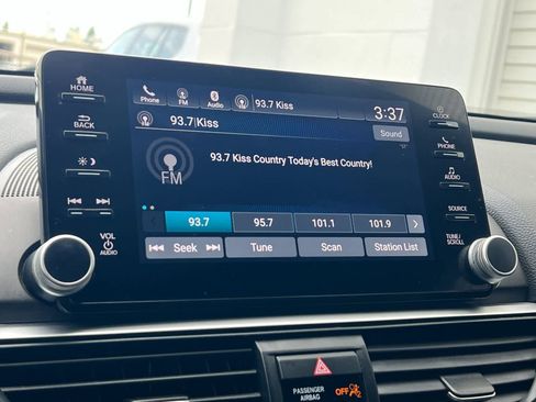 Used 2019 Honda Accord Sport image 18