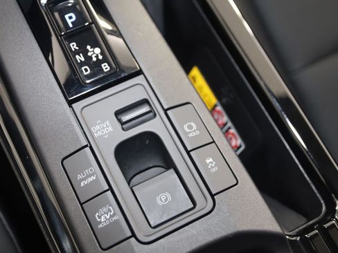 Used 2024 Toyota Prius Prime Premium w/ Advanced Technology Package FWD image 29