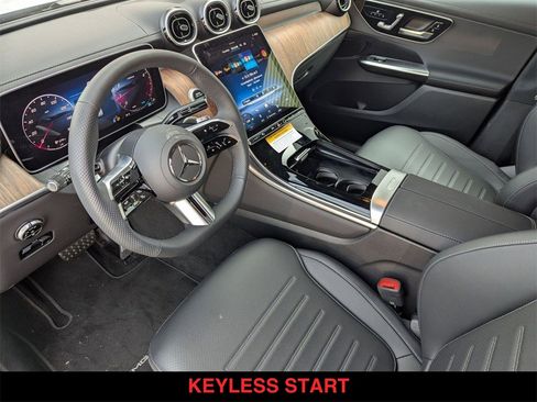 Used 2025 Mercedes-Benz GLC 300 GLC 300 image 15