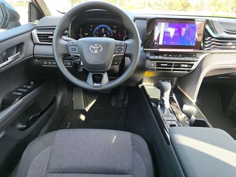 Used 2026 Toyota Camry LE w/ Convenience Package FWD image 7