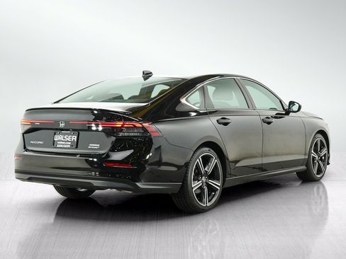 Used 2025 Honda Accord Sport image 5