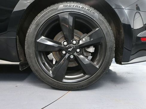 Used 2022 Ford Mustang Coupe RWD image 15