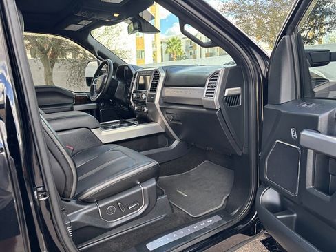 Used 2017 Ford F250 Platinum w/ Platinum Ultimate Package AWD/4WD image 34