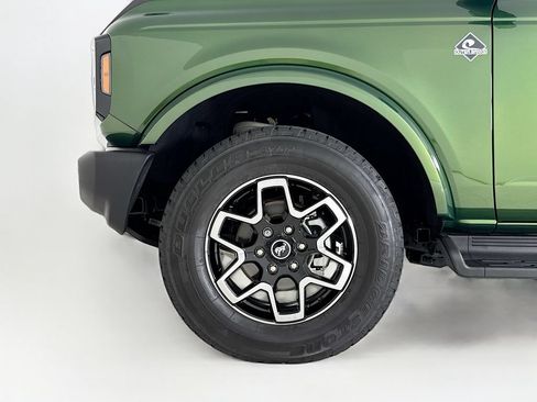 Used 2025 Ford Bronco Outer Banks AWD/4WD image 27
