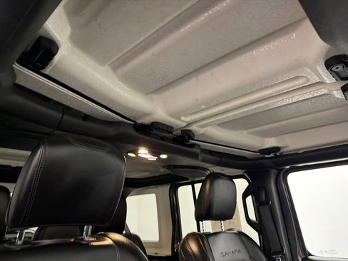 Used 2019 Jeep Wrangler Unlimited Sahara w/ Uconnect 4C Nav & Sound Group image 12
