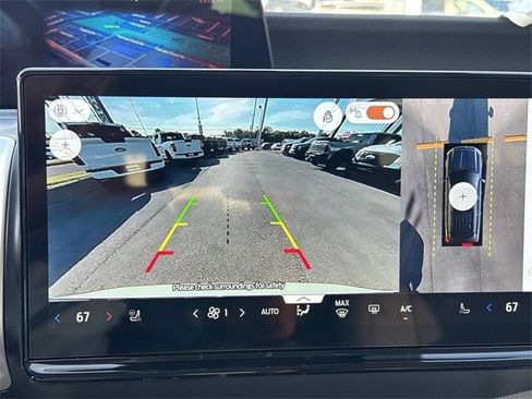 New 2025 Ford Expedition Active image 28