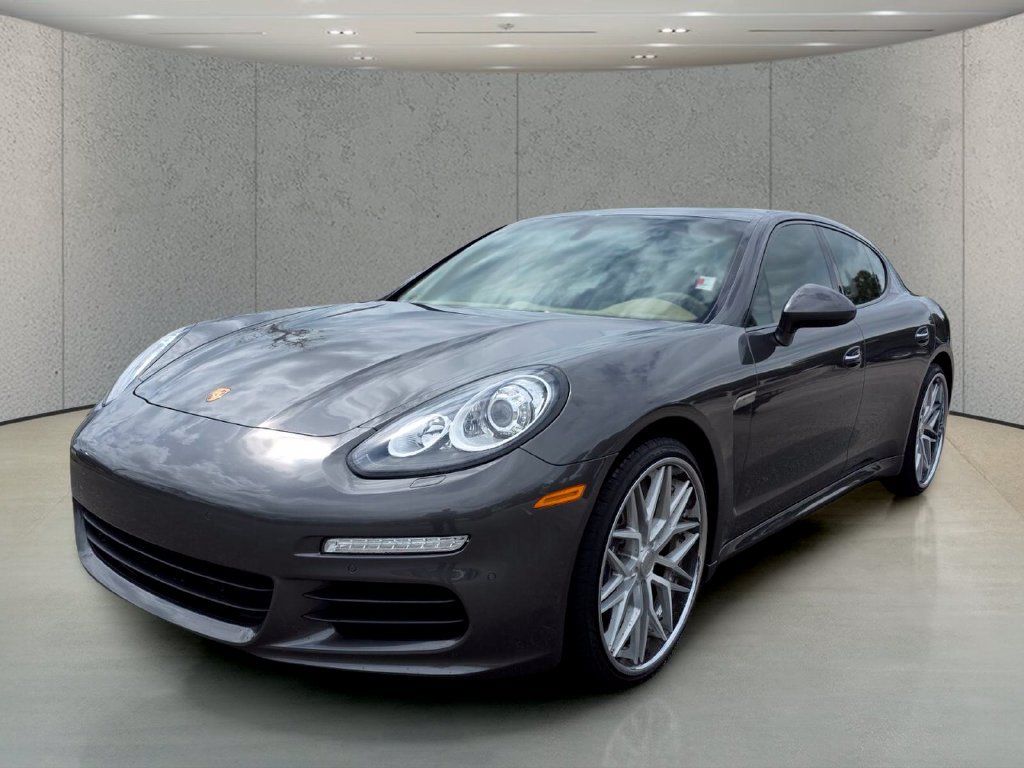 Used 2014 Porsche Panamera 4 AWD/4WD image 12
