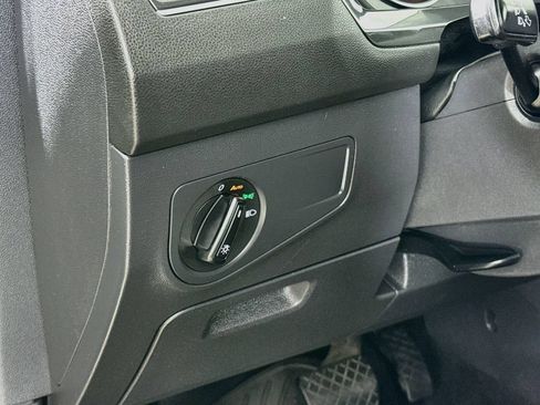 Used 2018 Volkswagen Tiguan S AWD/4WD image 12