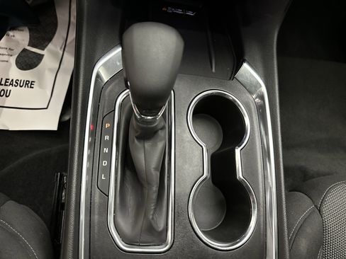 Used 2022 Chevrolet Traverse LT AWD/4WD image 41