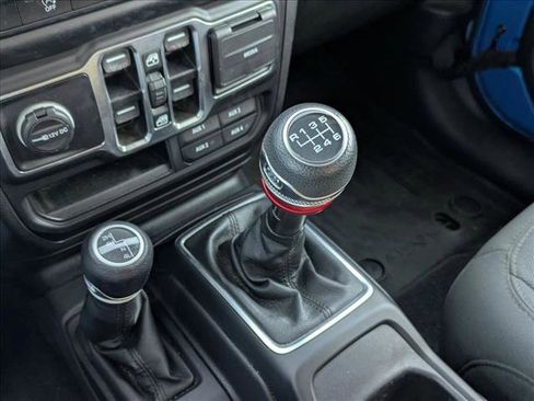 Used 2023 Jeep Wrangler Willys image 12