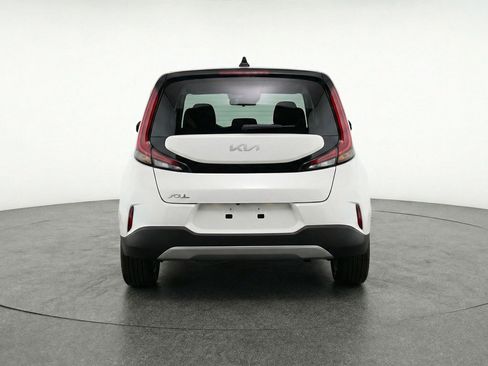 Used 2025 Kia Soul LX w/ LX Technology Package image 7