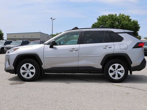 Used 2020 Toyota RAV4 LE AWD/4WD image 8
