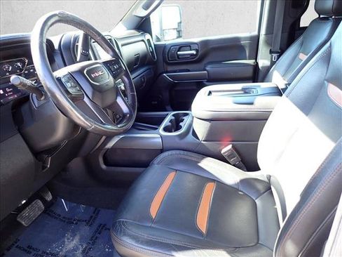 Used 2020 GMC Sierra 2500 AT4 w/ AT4 Preferred Package AWD/4WD image 10