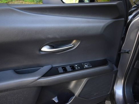 Used 2020 Lexus UX 250h F Sport w/ F Sport Premium Package image 17