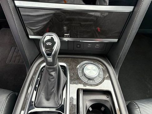 Used 2024 INFINITI QX80 Luxe image 19