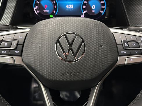 Used 2025 Volkswagen Atlas Cross Sport SEL Premium R-Line AWD/4WD image 16
