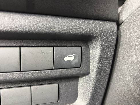 Used 2025 Mitsubishi Outlander SE AWD/4WD image 35