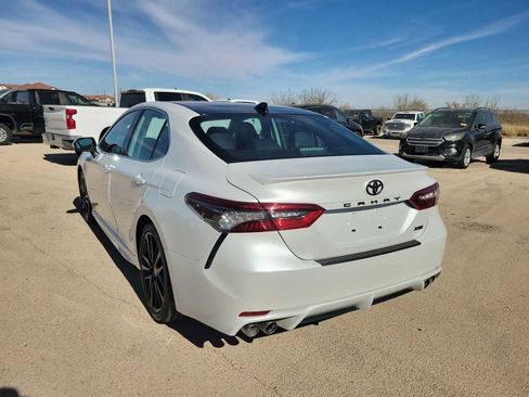Used 2021 Toyota Camry XSE image 4