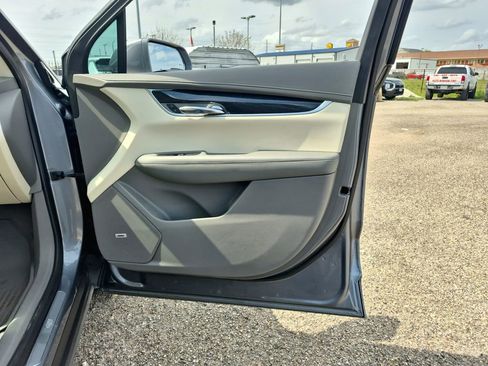 Used 2020 Cadillac XT6 Premium Luxury AWD/4WD image 24