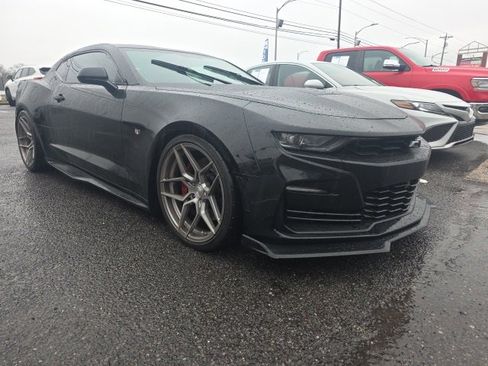 Used 2020 Chevrolet Camaro SS image 4