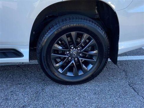Certified 2023 Lexus GX 460 Premium image 10