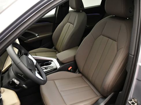 Used 2025 Audi Q5 Premium w/ Convenience Package AWD/4WD image 34