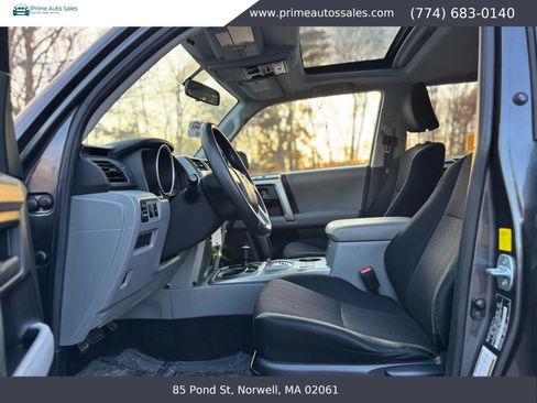 Used 2011 Toyota 4Runner SR5 image 9