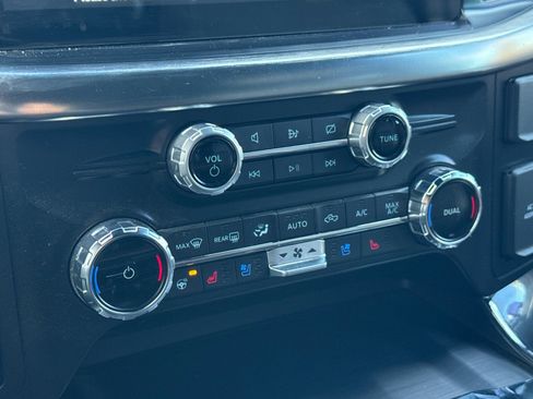 Used 2022 Ford F150 Lariat w/ Equipment Group 502A High image 23