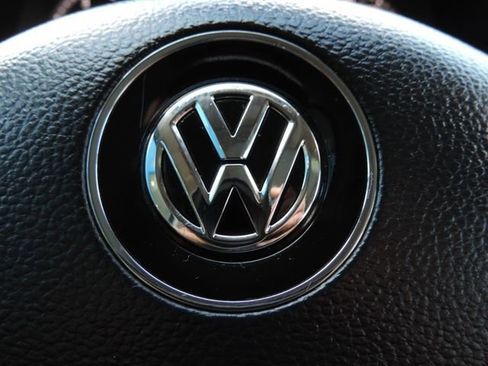 Used 2018 Volkswagen Tiguan SEL Premium FWD image 32